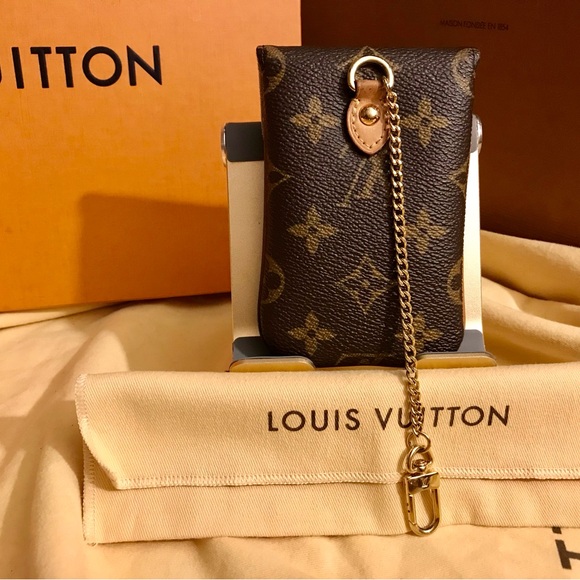 Louis Vuitton Cell Phone Case - Picture 2 of 11